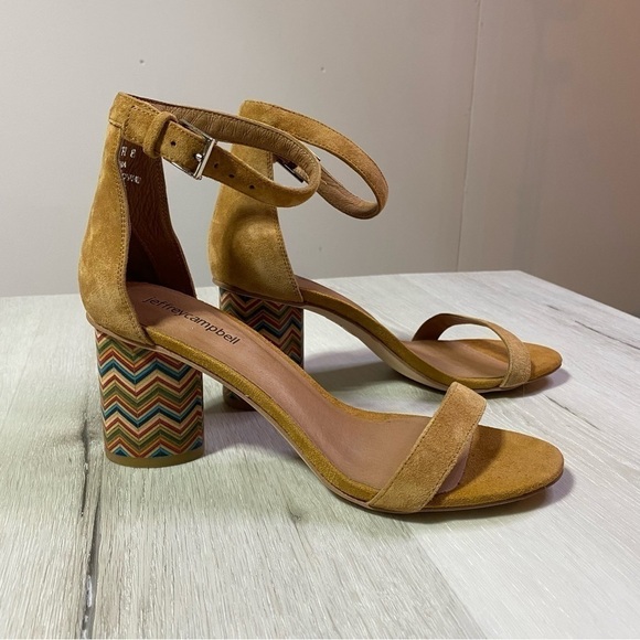 Jeffrey Campbell Purdy Sandal, Zigzag Pattern Block Heel Open Toe, Size 8 - Picture 7 of 11